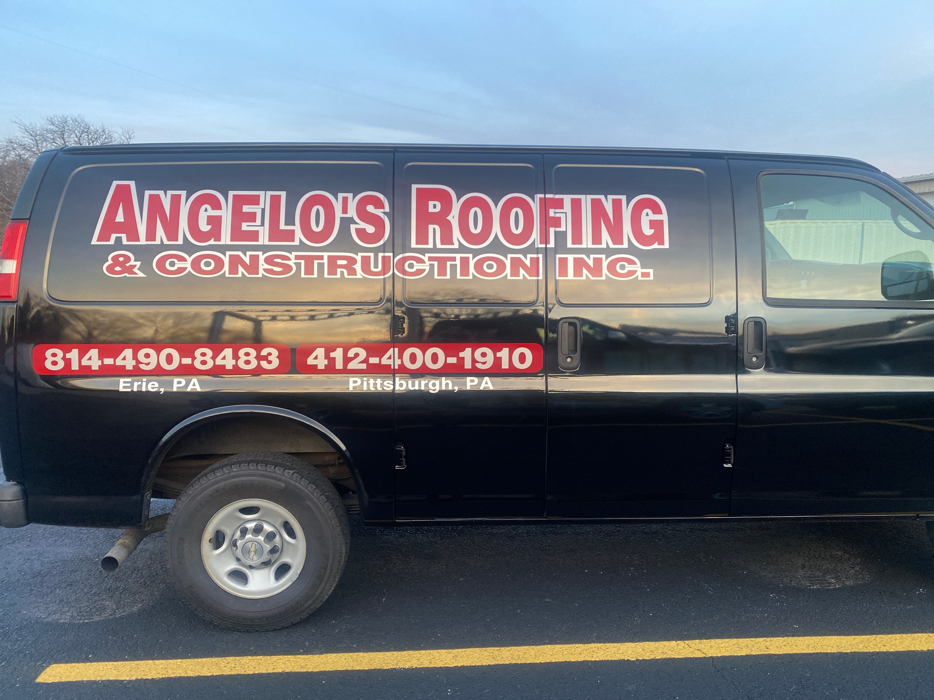 Vinyl Lettering & Graphics